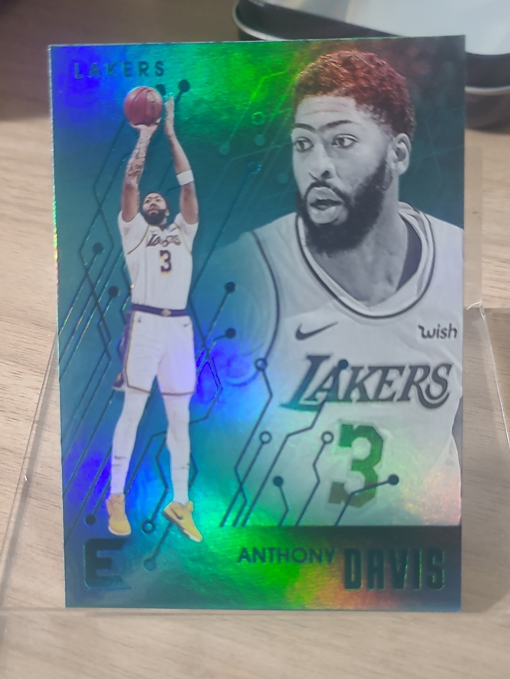 Anthony Davis Los Angeles Lakers Holo Basketball Card - 2019-29 Teal Essentials